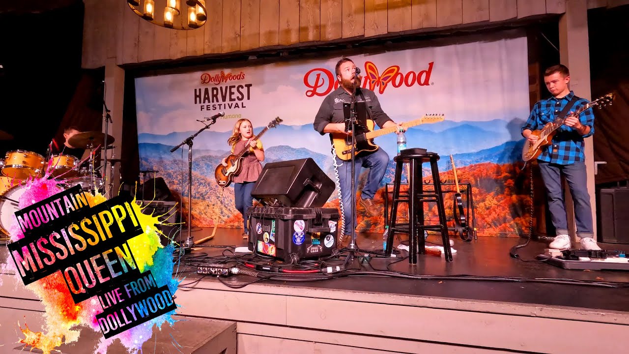 Colt Clark and the Quarantine Kids play 