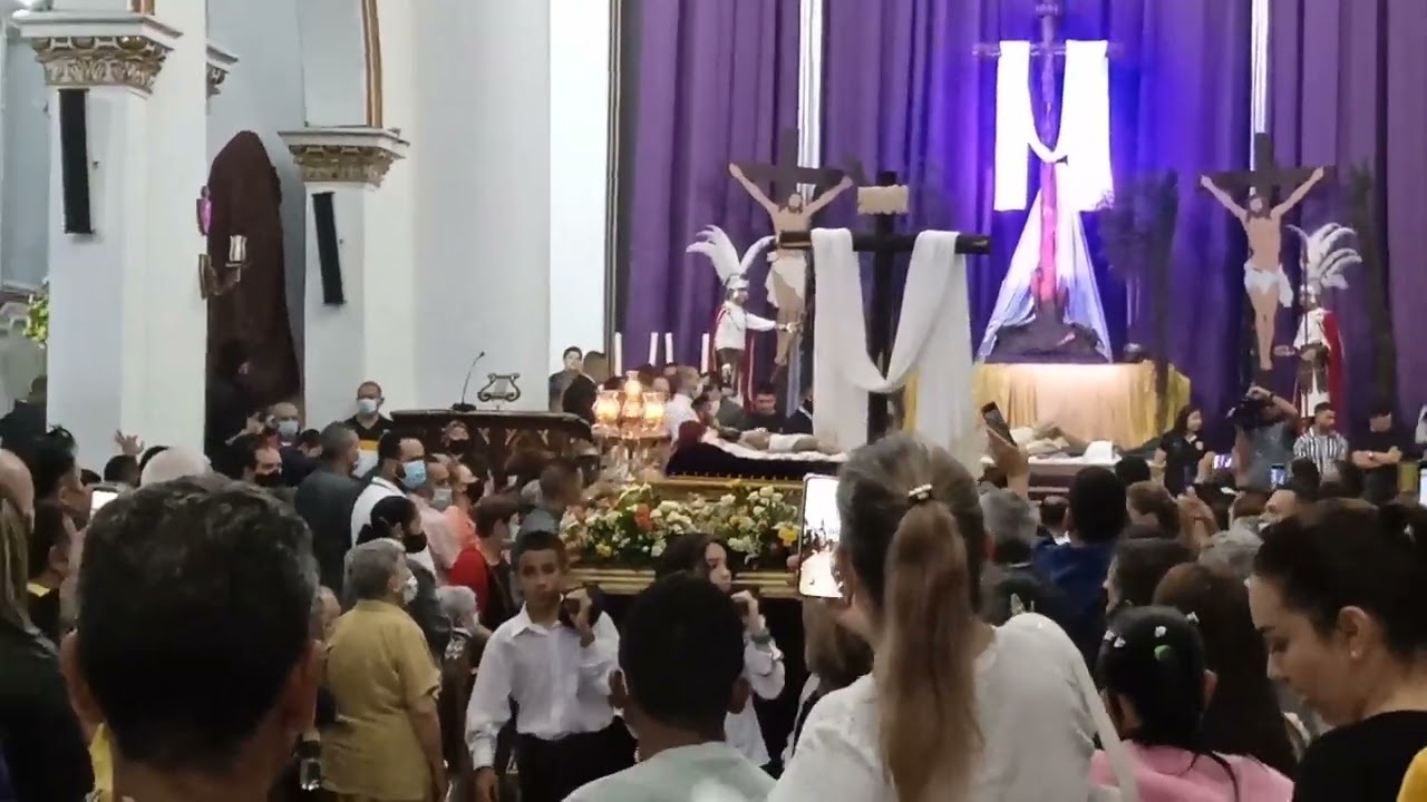 Salida procesión santo sepulcro semana santa 2022, Catedral - Caldas Antioquia Colombia