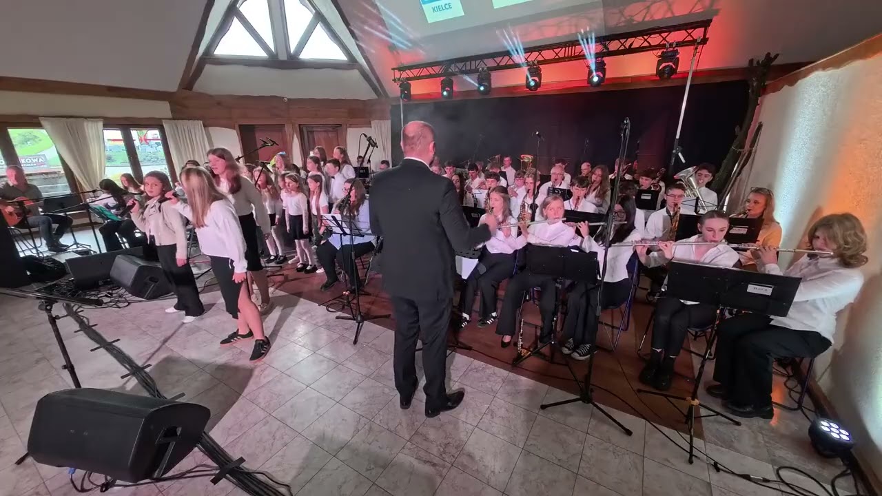 Finałowy Koncert Łącząc Światy