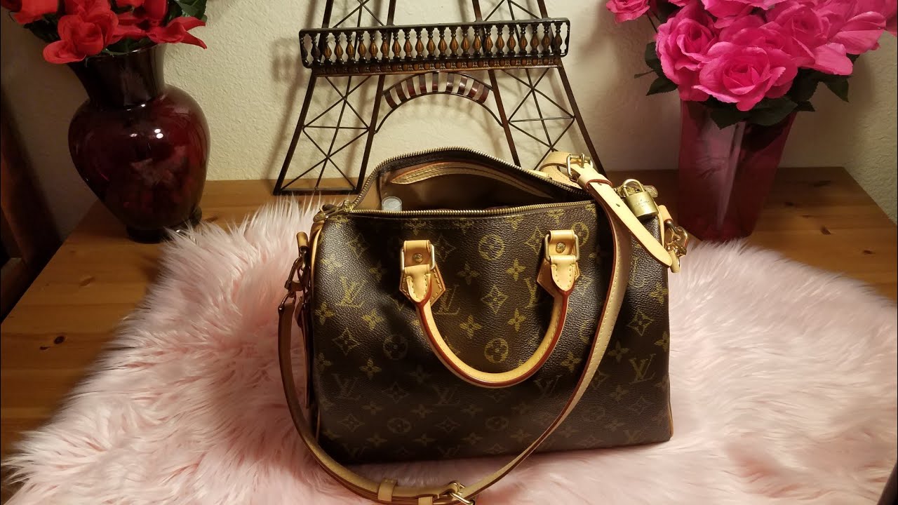 What's in my bag Louis vuitton speedy 30? 