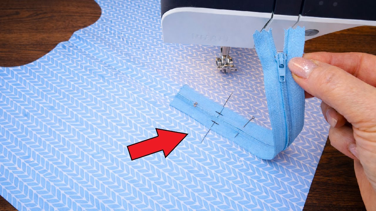 UNKNOWN Secret: One Clever Zipper Step Changes a Neckline in 3 Minutes &mdash; No Seam