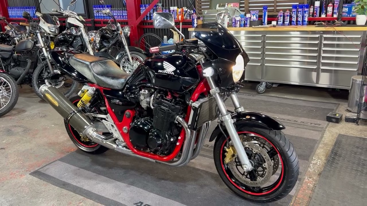 CB1300SF