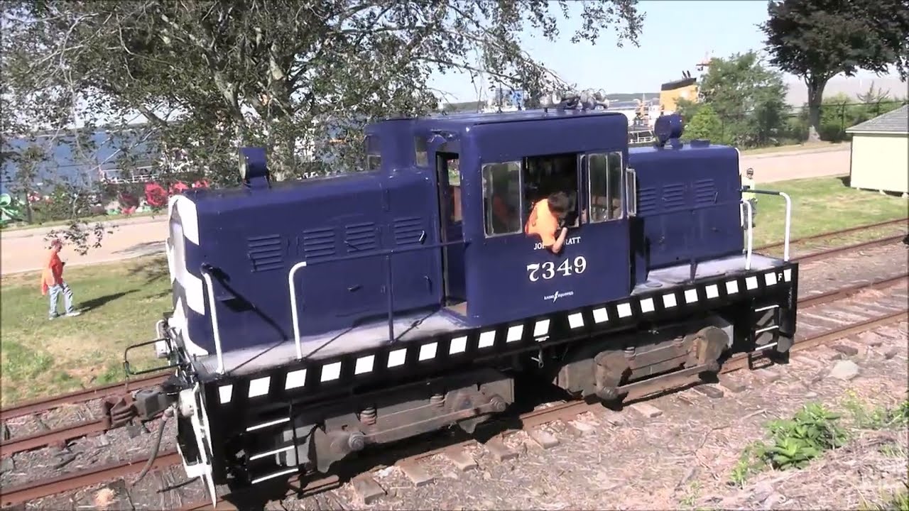 First run after repaint! Porter 7349 switching on the Newport Secondary Rail Line - August 2025