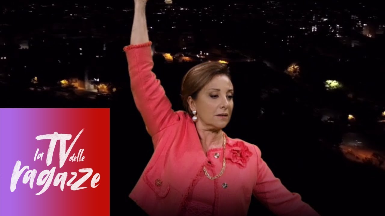 Mamma Elicottero (Carla Signoris) - La TV delle ragazze 22/11/2018
