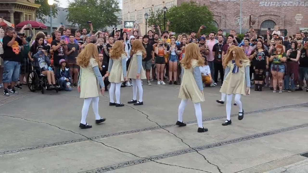 Megan Flash Mob #viral #viralvideo #subscribe #love #trending #youtube #youtuber #short #shorts