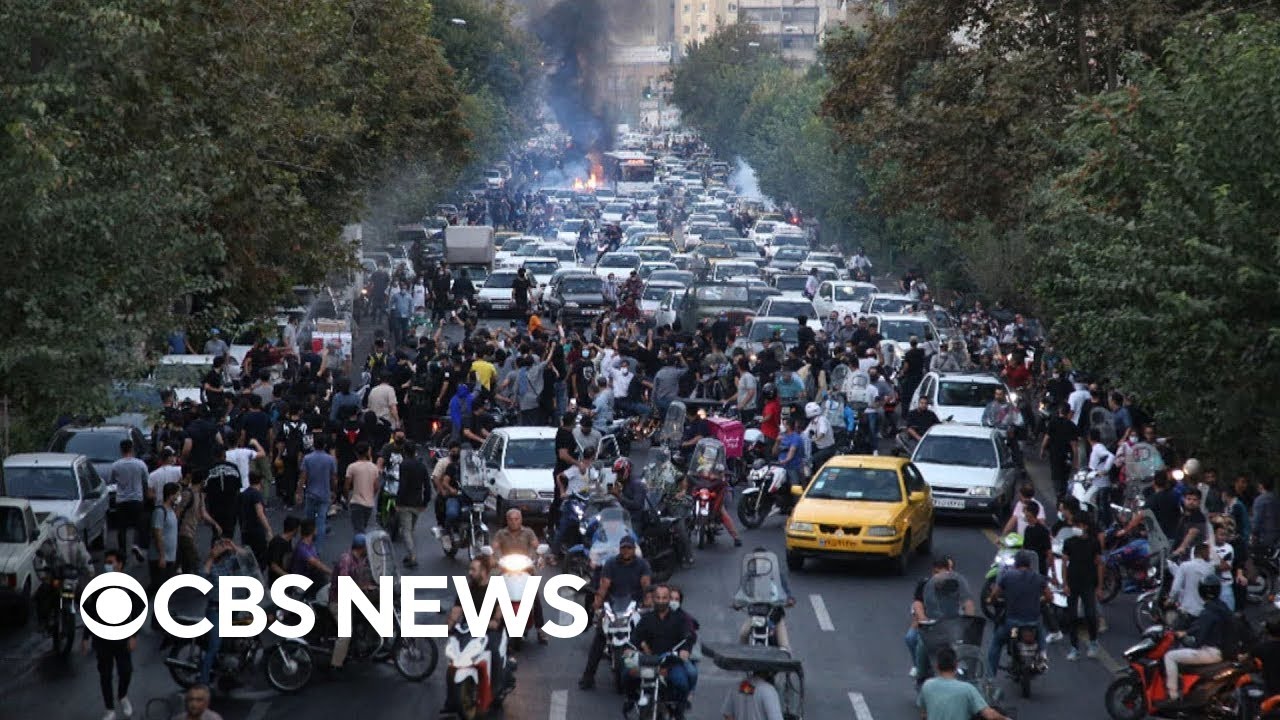 Protests against Iranian government spread