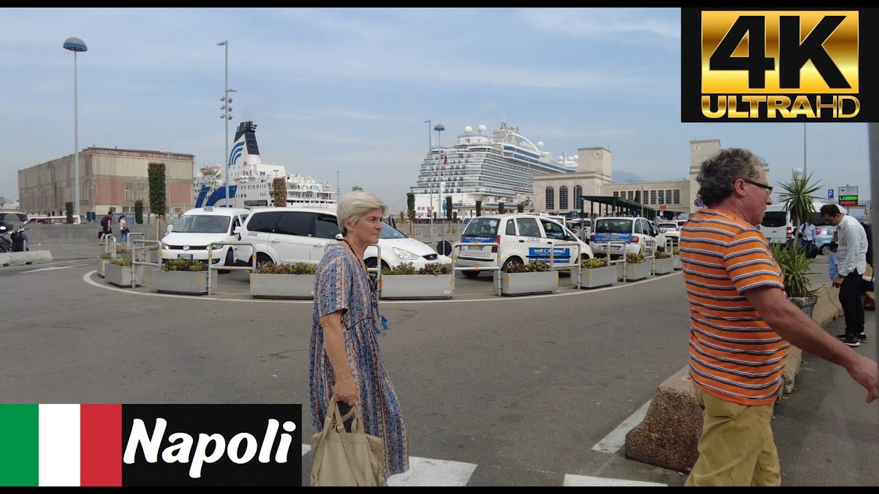 Walking in Napoli Dowtnown | Italy【4K】