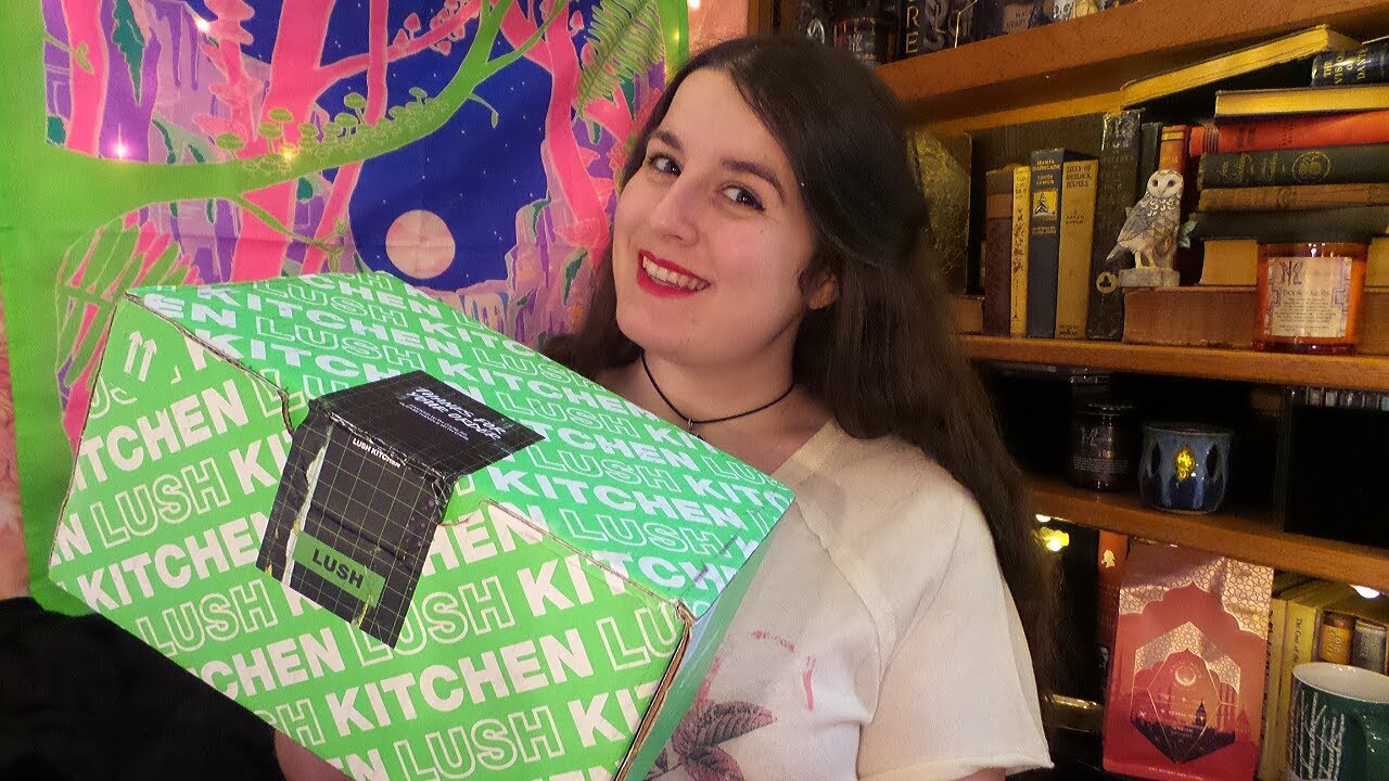 LUSH Kitchen Subscription Box March 2024 Unboxing ☘️