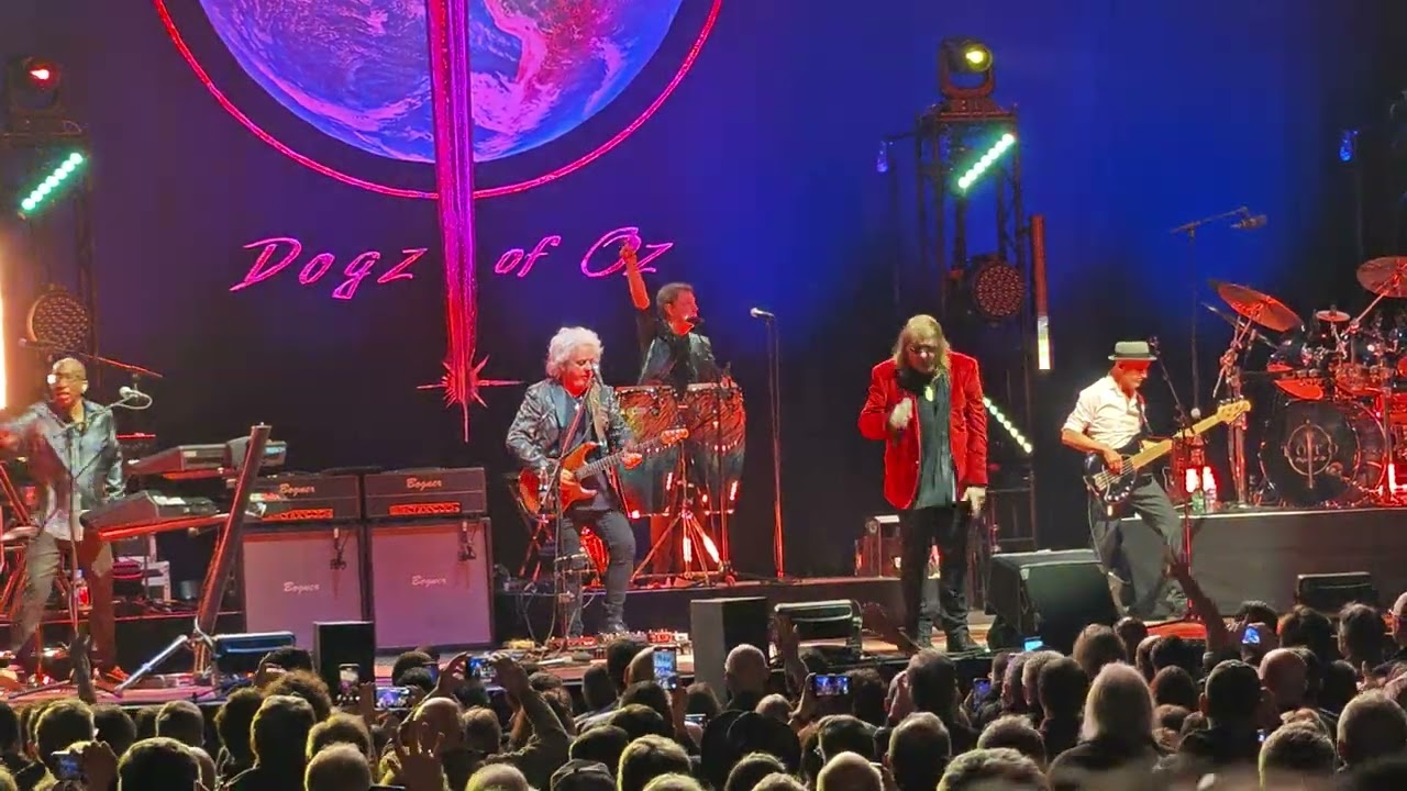 Toto - Africa (Live in Paris, France 2025) 4K HD 60FPS