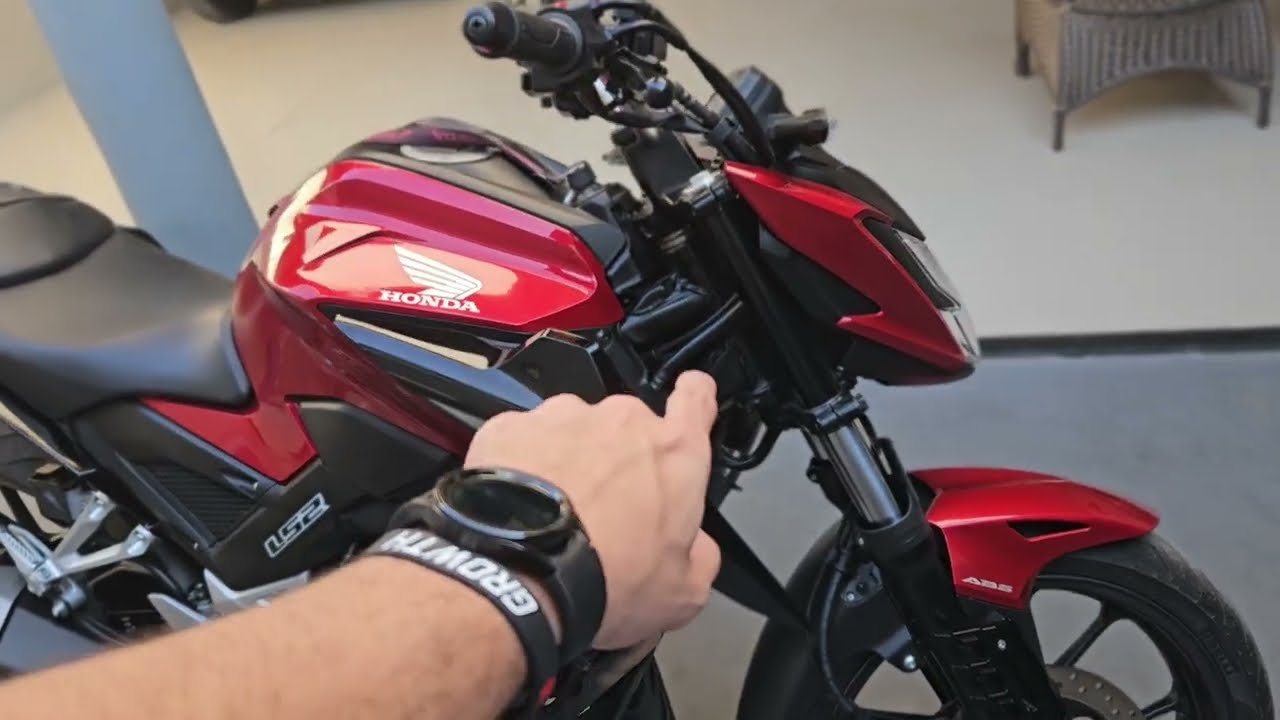 ACESSÓRIOS que comprei pra CB300F TWISTER | PRIMEIRA MOTO PARTE 2