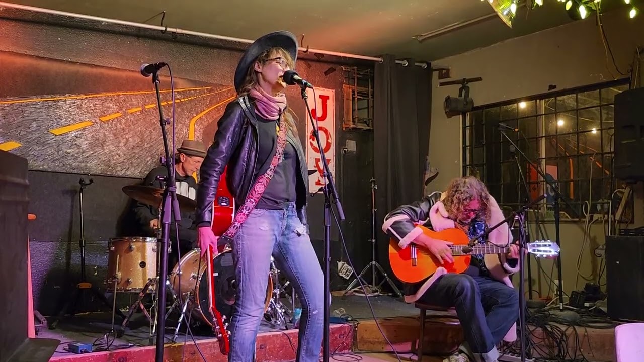 the palms open mic 2.20.26 - manders. 500 miles