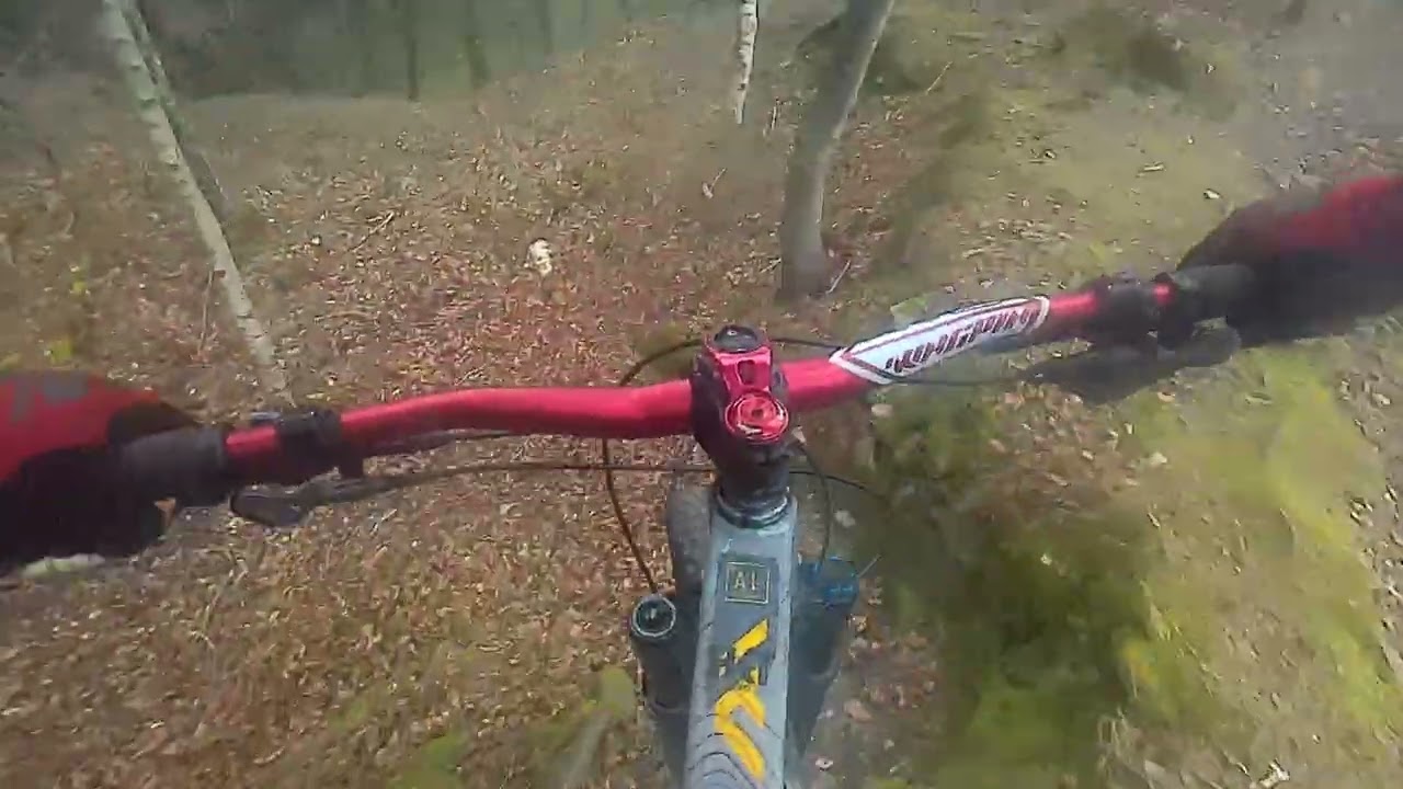 Practicing on party quarry today in oakies #elgin #mtb  #follow #thegreatoutdoors #cycling #enduro 