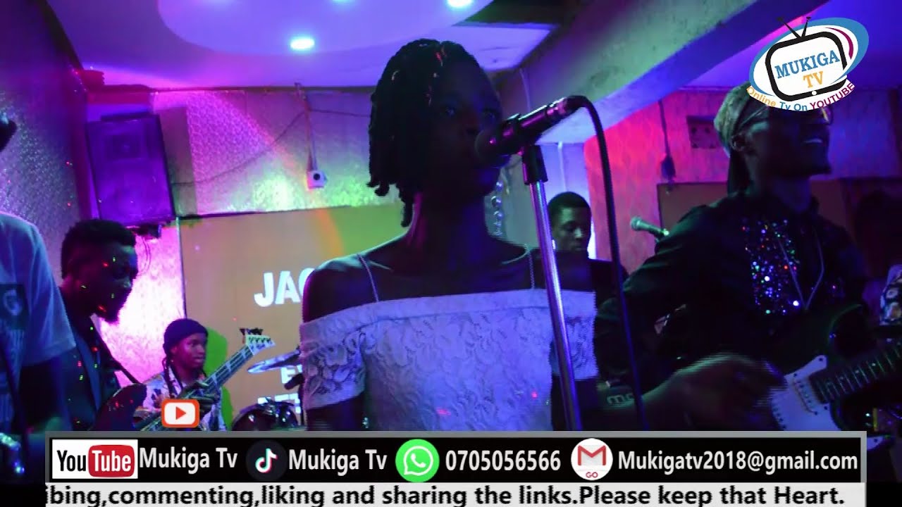 ABA LIVE BAND BAKYEKOZE WAKATI MUKUSANYUSA ABANTU#MUKIGATV