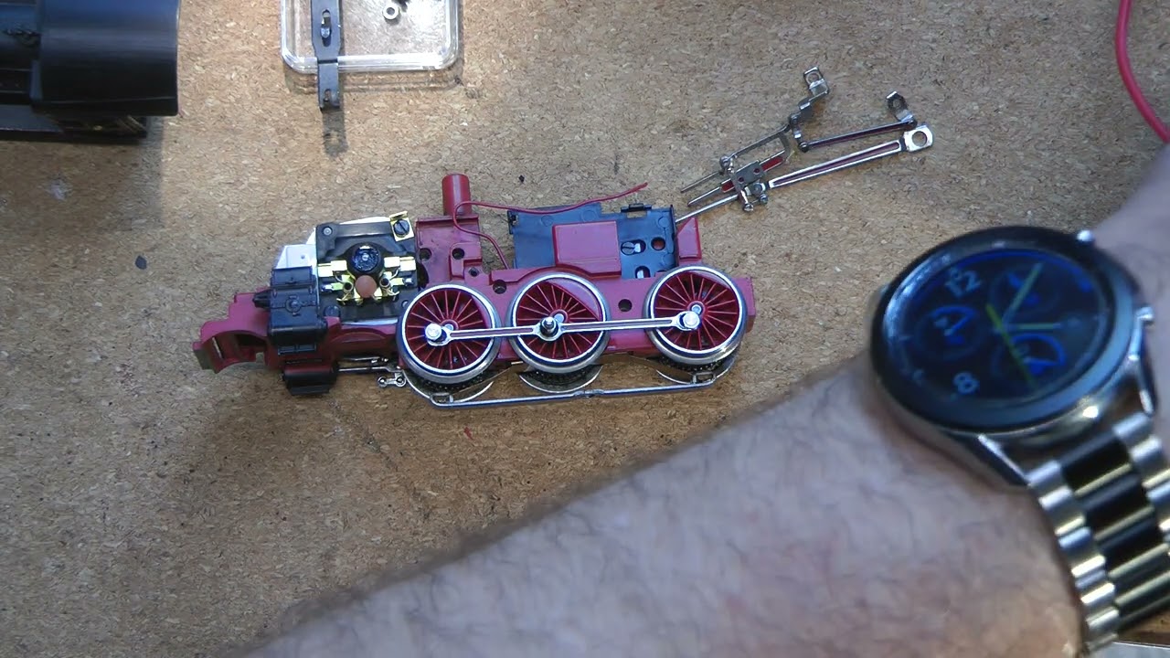 Wolfgangs Märklin Modellbahn BR38 bekommt Sound und LEDs