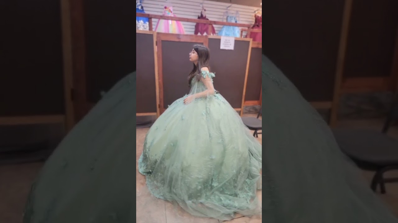 Quince dress shopping #quincea&ntilde;era #misquince #mis15 #sweet16 #mysweet16 #sagegreendress #15dress