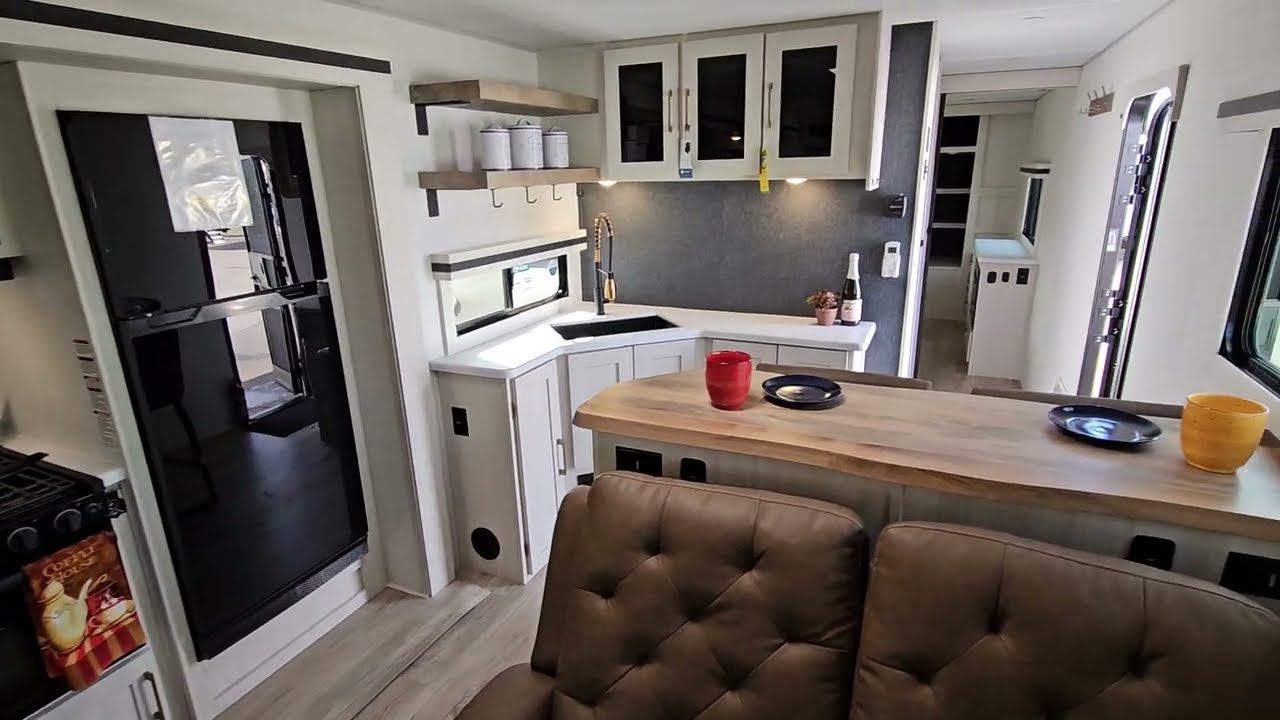 The new Grand Surveyor 302RDBS. An amazing floor plan. Check it out