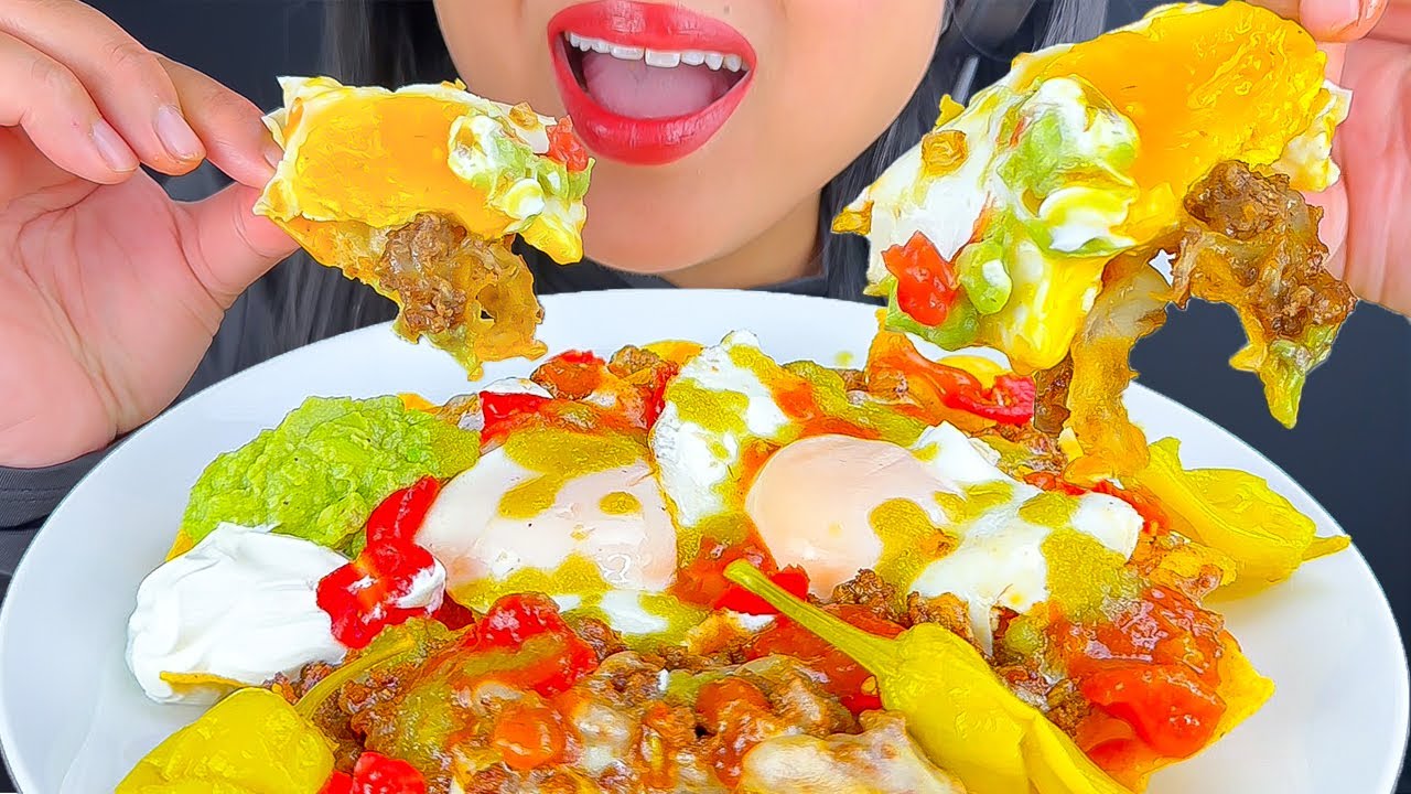 ASMR CHEESY NACHOS WITH EGGS