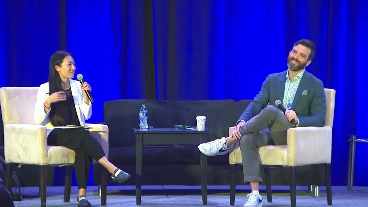 Weedmaps CEO Chris Beals interviewed by Mona Zhang at CWCBExpo 2022