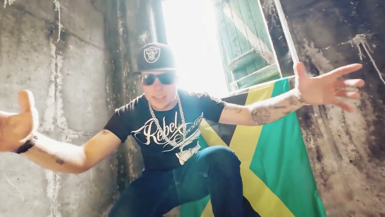 XCITE - GUESS WHOS BACK  (OFFICIAL VIDEO)