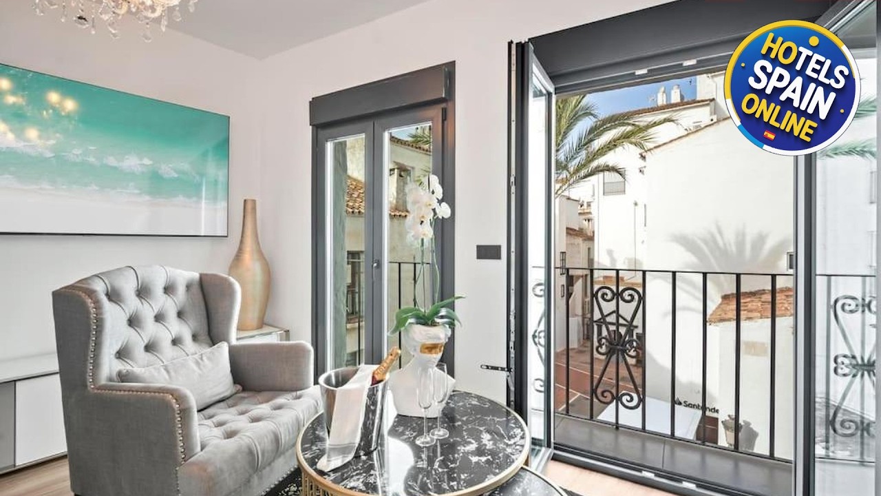 Puerto Banus luxurious apartment in the heart of the port | Marbella, Spain | Hotel Review 🏨