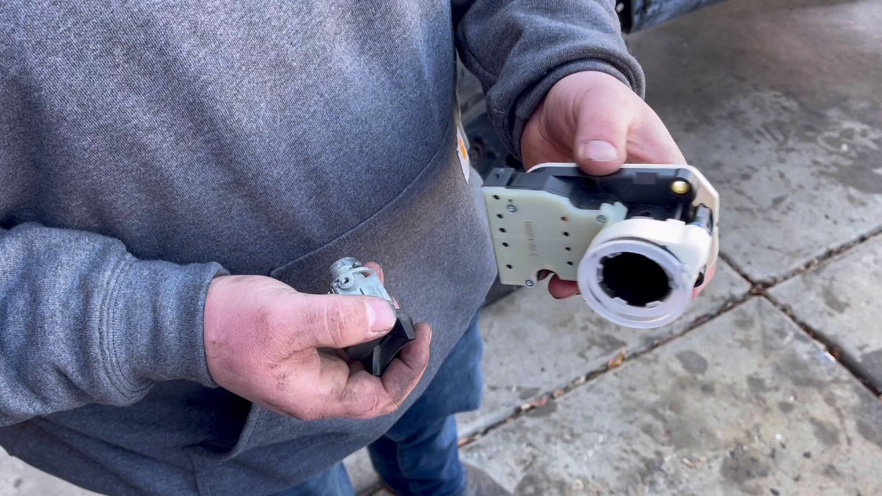 How To Replace An Ignition Switch In A Jeep Cherokee