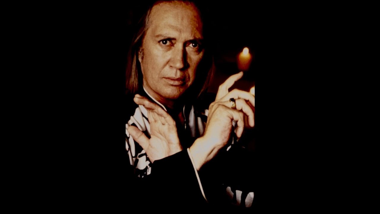 David Carradine: Nimm alle Dinge an als das, was sie sind. Gesprochen von Marc Mann