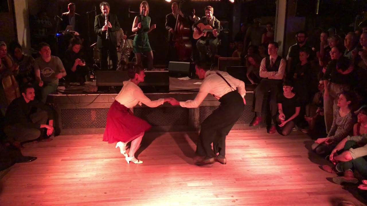 Moe Sakan & Vincenzo Fesi - Lindy Hop in Paris