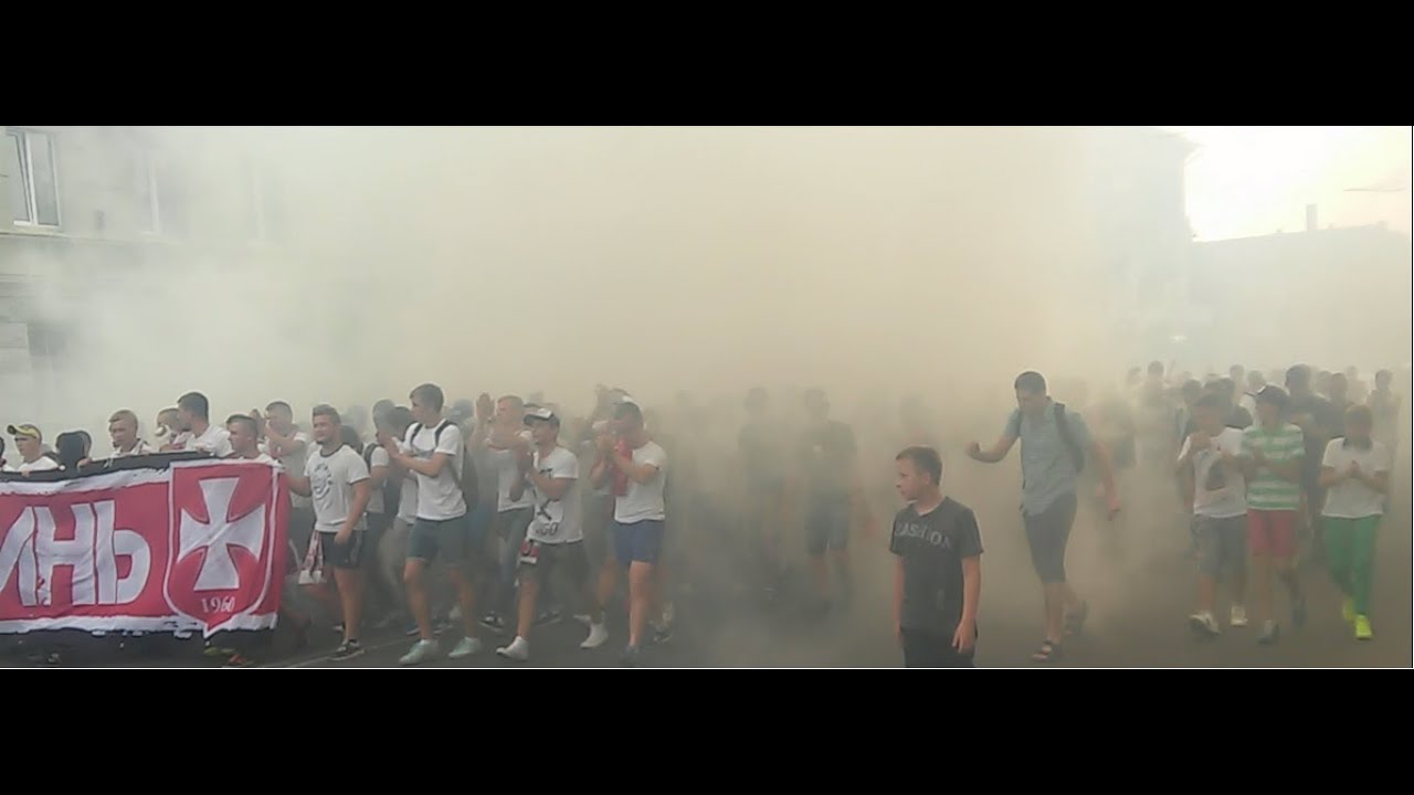 Марш ультрас фк Волинь у Луцьку