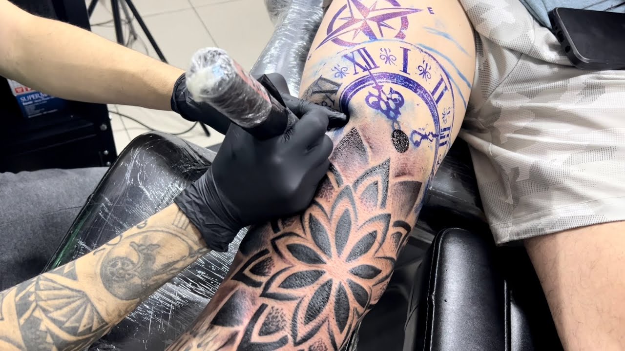 TATTOO NO JOELHO E COXA