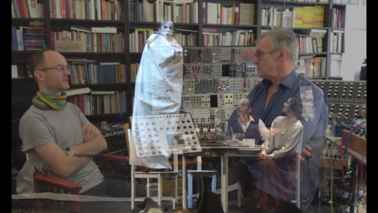 Bruno Liberda spricht mit Simon Vosecek