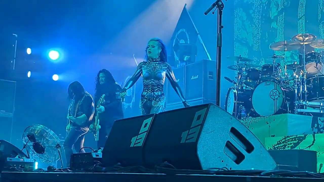 Arch Enemy 'The Eagle Flies Alone',Poppodium 013,Tilburg 14th June 2023