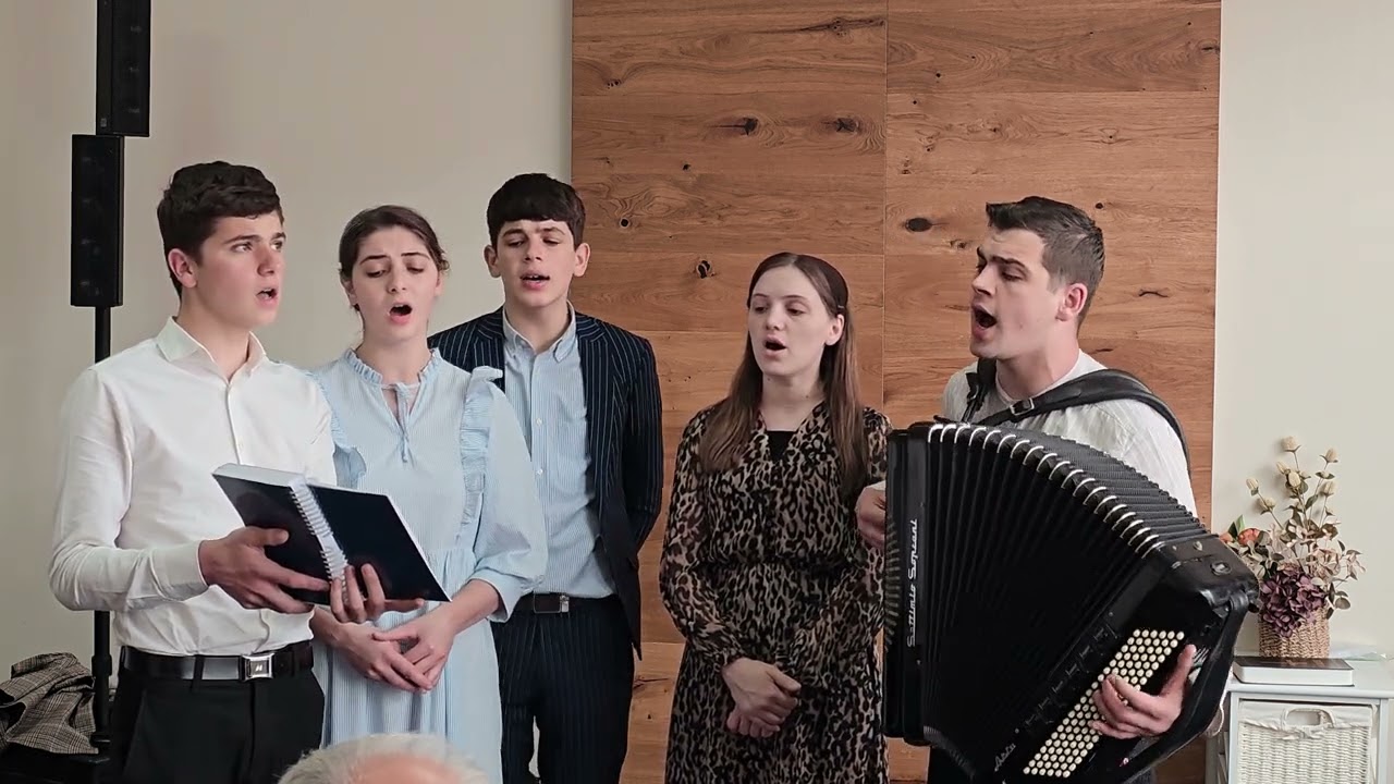 Familia Sava - Cat înca mai curge