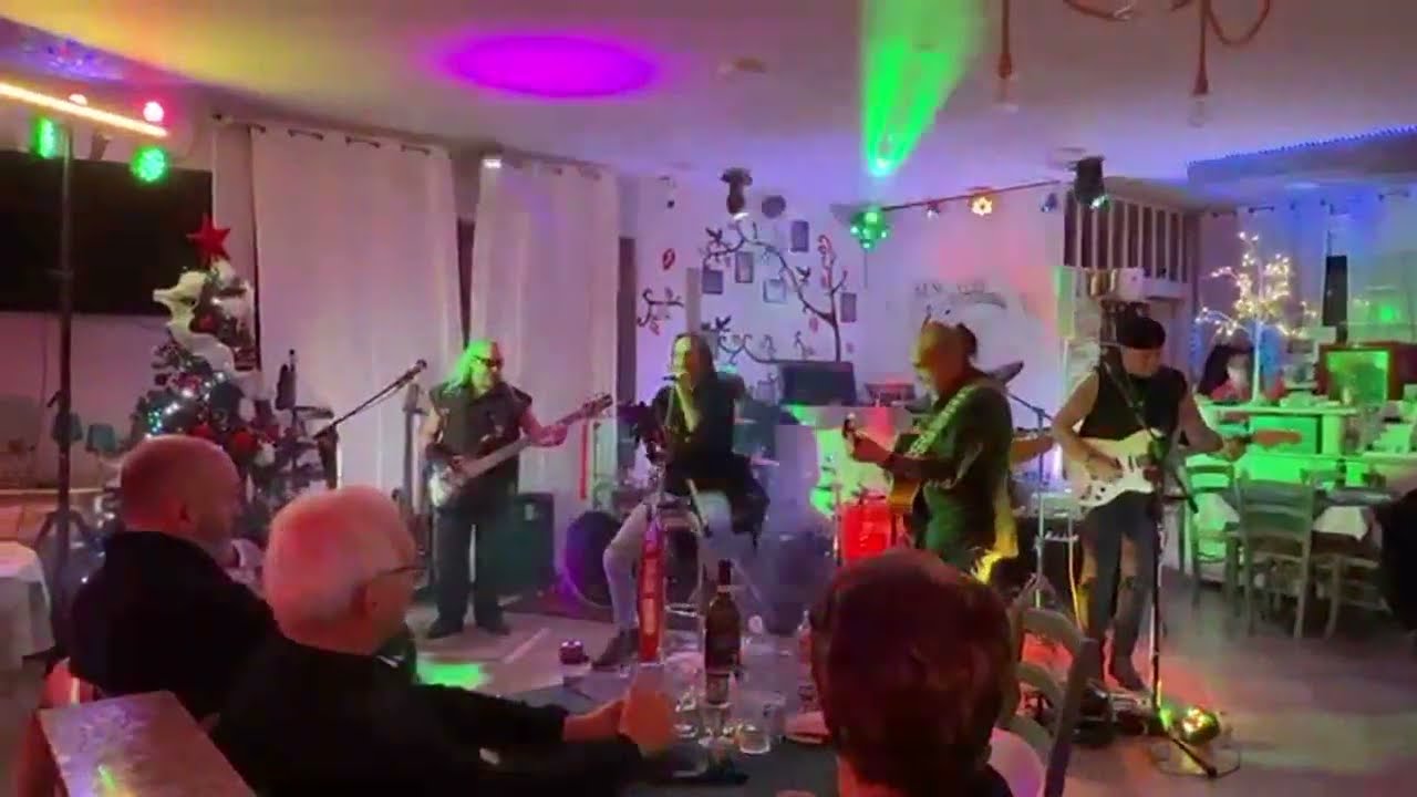 MoMo Rock Band - Take It Easy (La Sicula 12.2025)