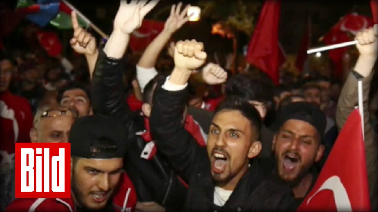Erdogan fordert S&auml;uberung - BILD Daily 18.07.2016