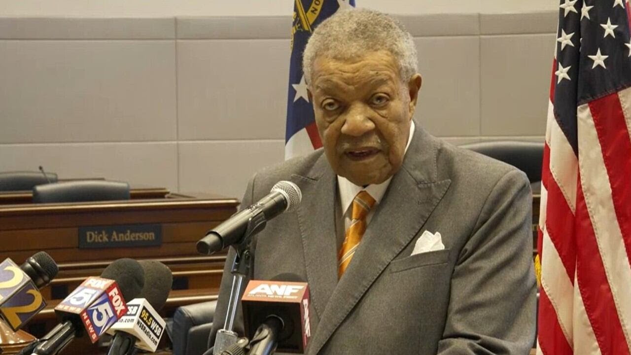 Fulton County officials claim political retribution behind FBI elections raid