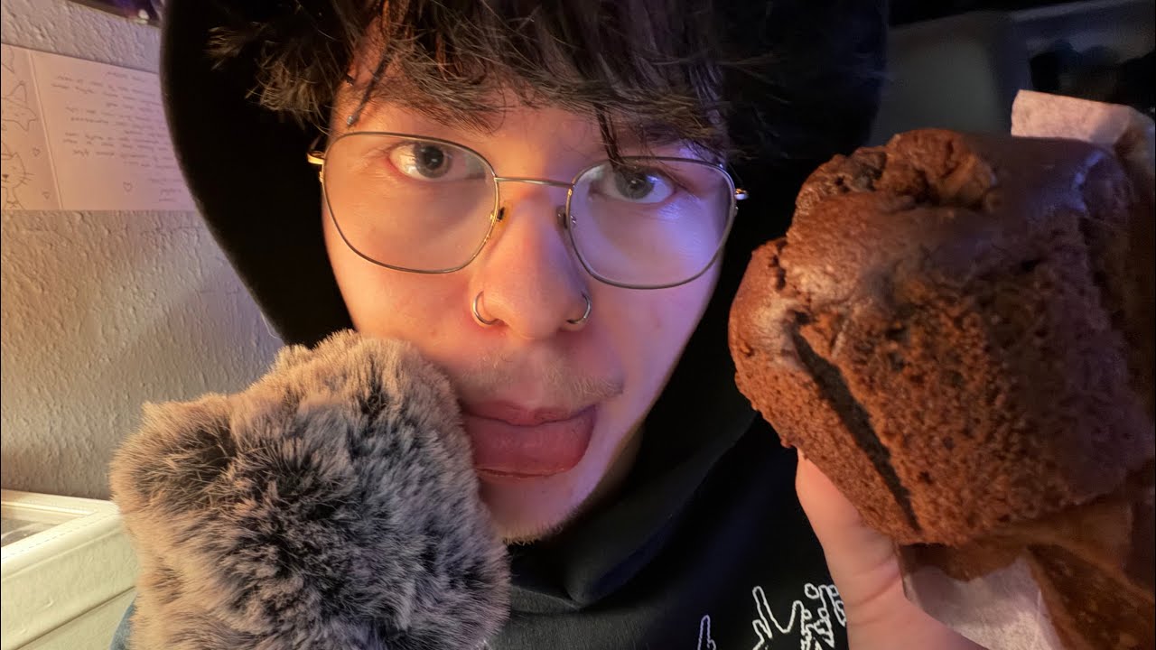 ASMR - Muffin Mukbang!! 