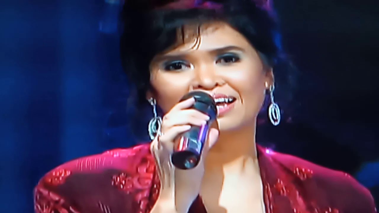 Azlina Aziz & Liza Aziz (medley)