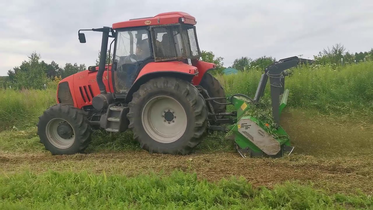 CRYSTAL 169 + frezarka leśna FAO FAR. Czyszczenie działki z chaszczy i krzaków.