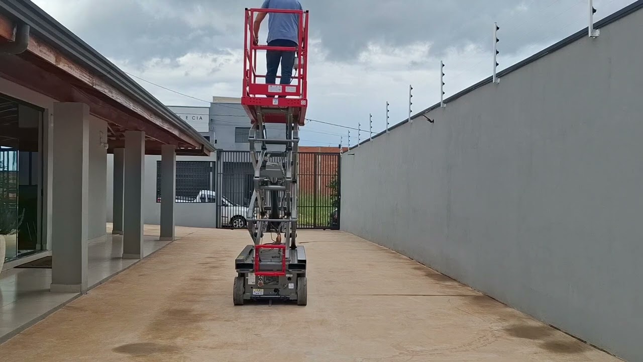 Plataforma Elevatória tipo tesoura elétrica Skyjack SJ3219 ano 2018 @maquinasnaweb3258