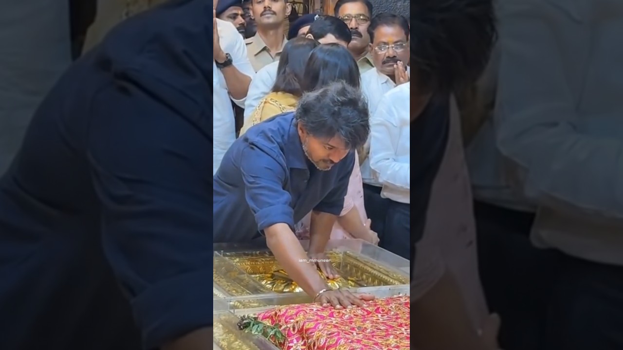 Thalapathy Vijay at Shirdi 💯❤️#vijay #thalapathy
