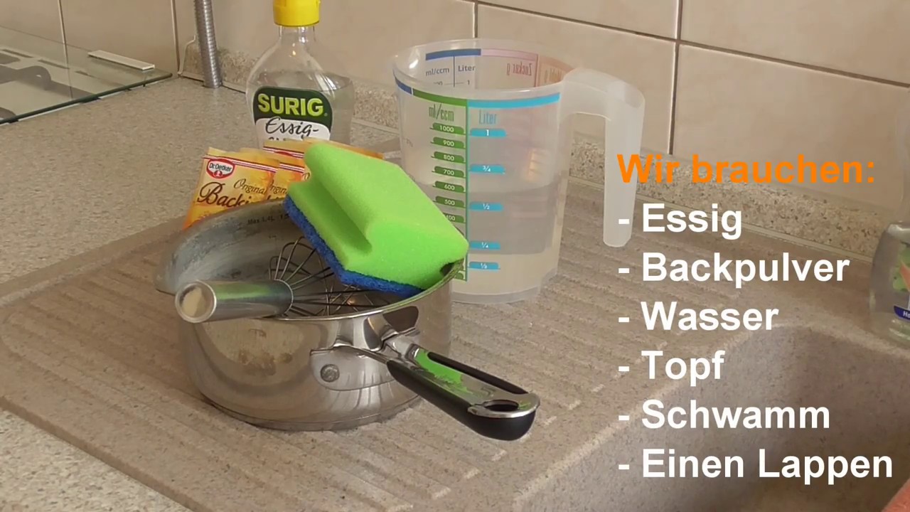 Backofen reinigen - Backöfen mit Essig & Backpulver sauber machen