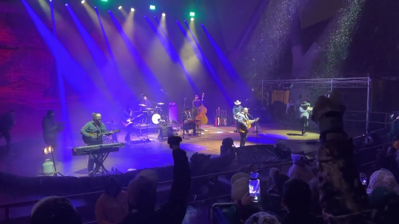 @Zach Bryan Open the Gate@Red Rocks Park & Amphitheatre