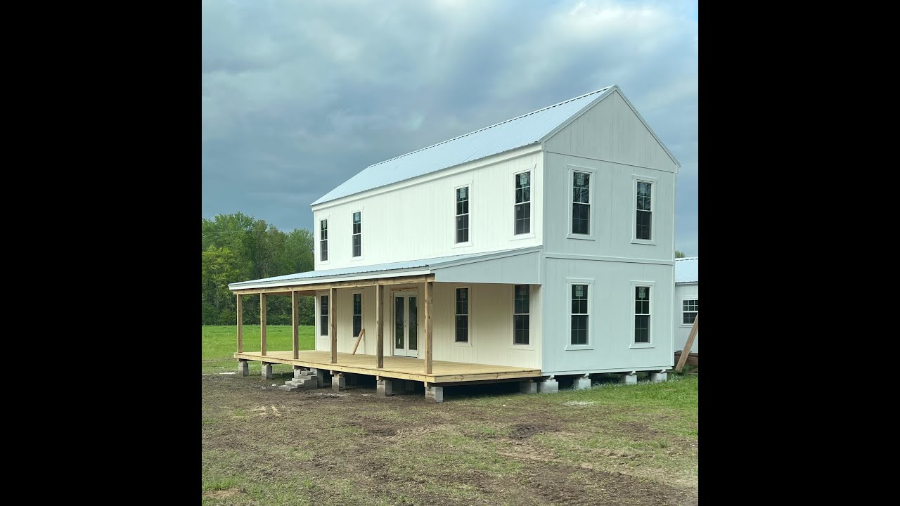 A Shed Converted into a 2,368 sq ft Farmhouse / Shed House