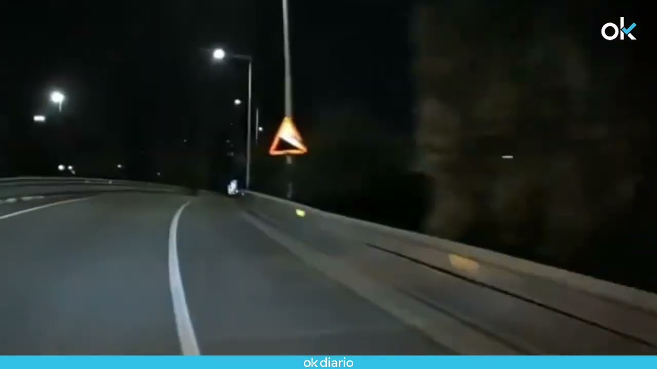 As&iacute; se ve una Baliza V 16 de noche .