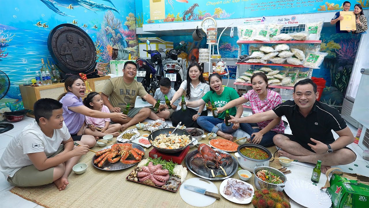 Đại tiệc Tôm Hùm Alaska Cua Hoàng Đế Hải sản Phan Diễm mừng Đại gia đình A Hải Sapa TV vào Sài Gòn