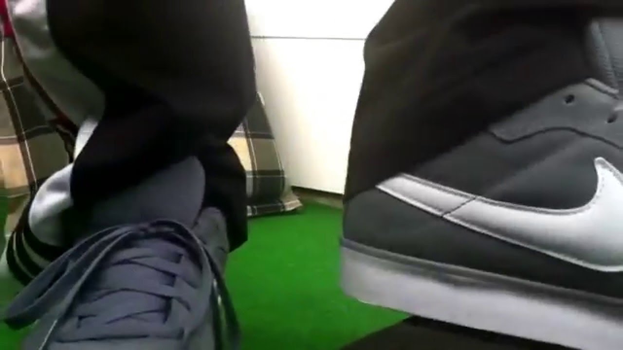 NIKE SB Skatershoes play with Skateboard