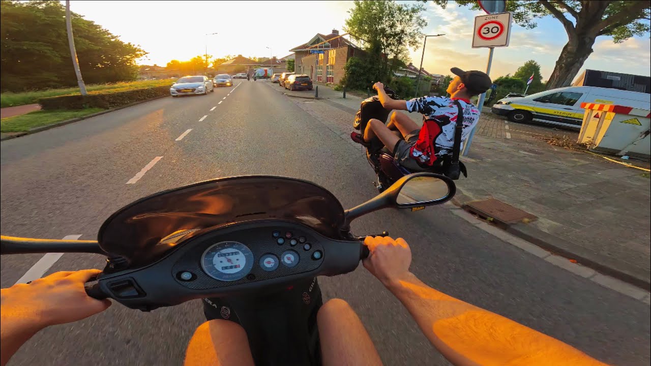 10 OPGEVOERDE SCOOTERS IN ROTTERDAM ZUID (POLITIE EN HANDHAVING)!!