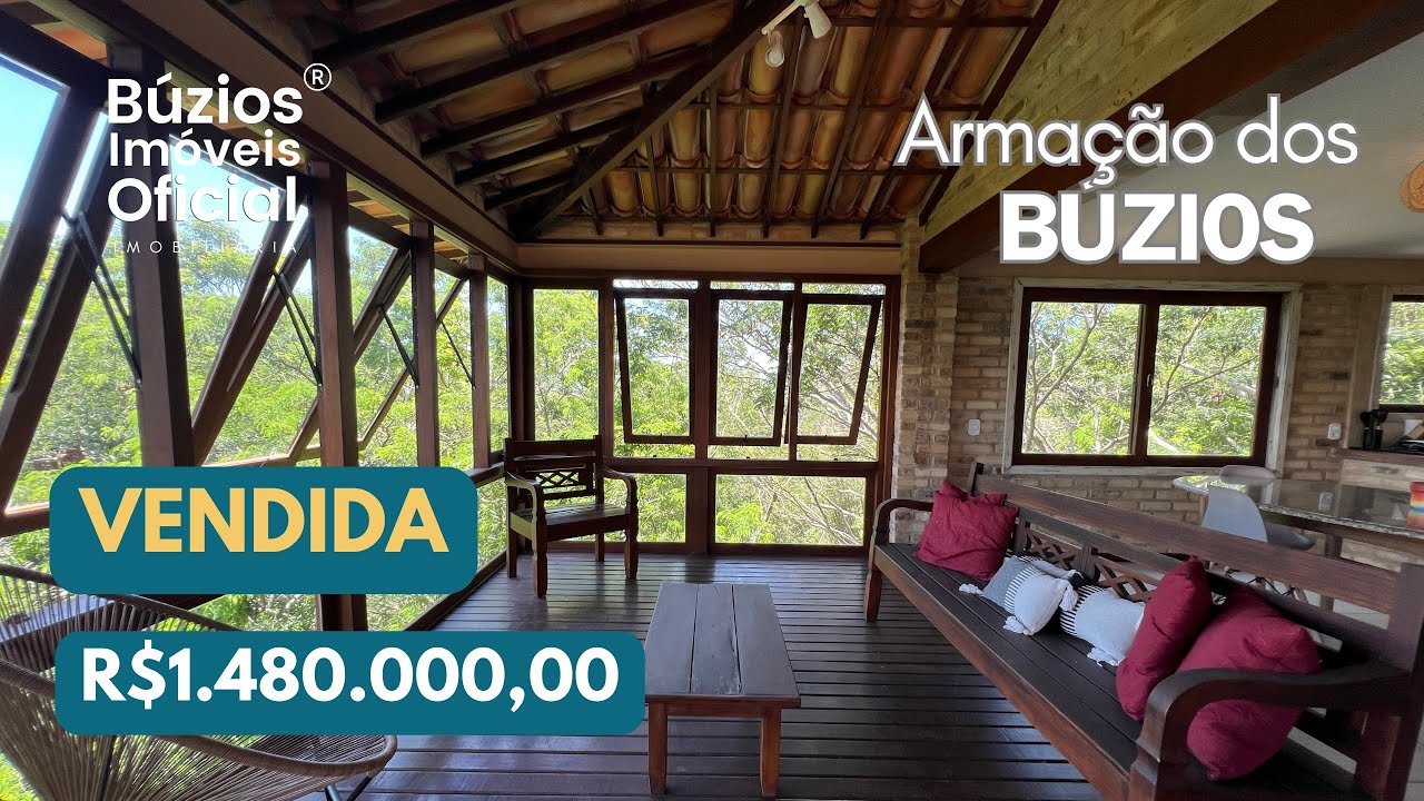 CASA À VENDA em GERIBÁ, BÚZIOS, cercada de natureza.