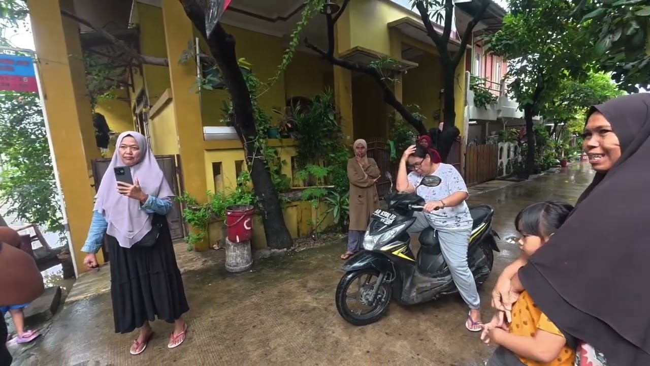 TERSENTUH HATI.. BANJIR MAKIN NAIK 