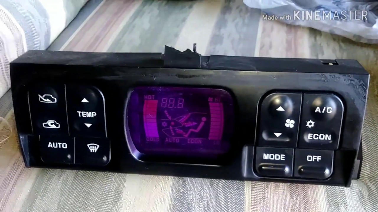 MITSUBISHI 3000GT.   DIGITAL A/C CLIMATE CONTROL REMOVAL(for fixing) PART 1/2.